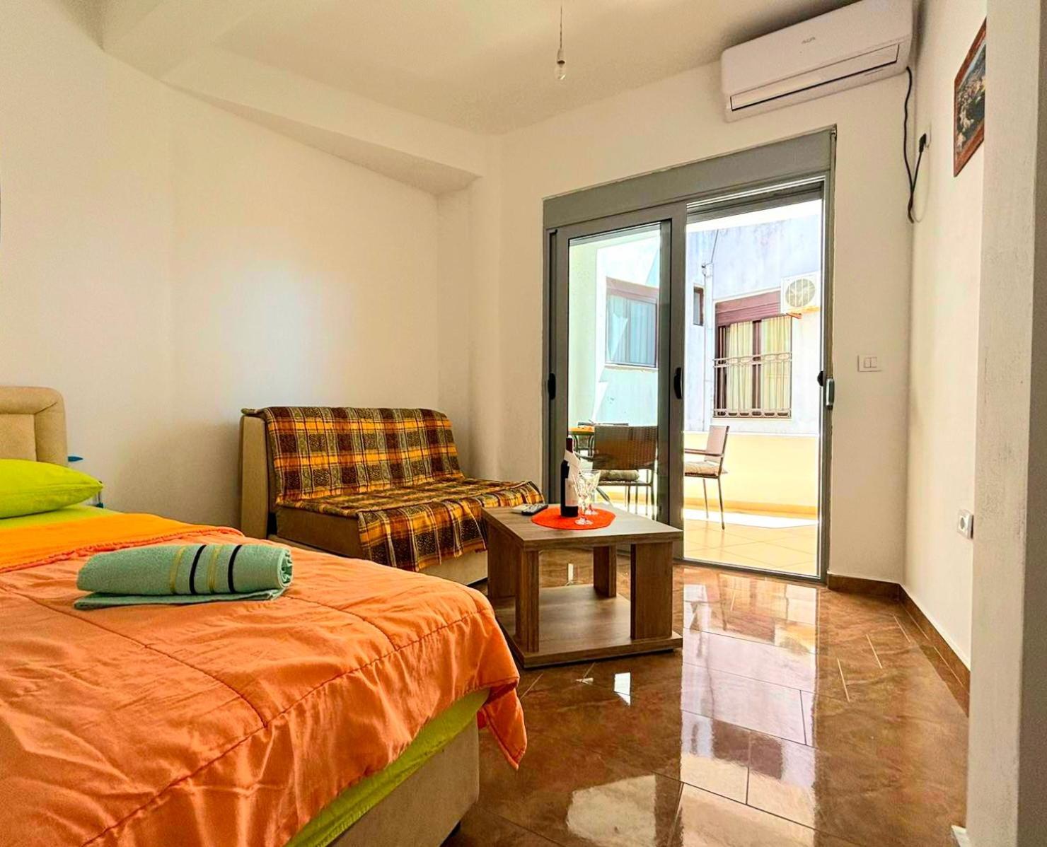 Mala Plaza Apartments أولتْسي المظهر الخارجي الصورة