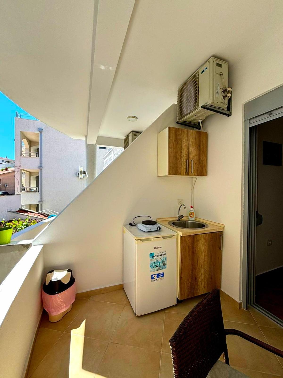 Mala Plaza Apartments أولتْسي المظهر الخارجي الصورة